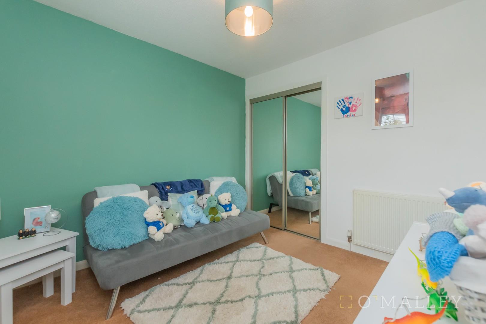 32. Bedroom 3 3.jpg